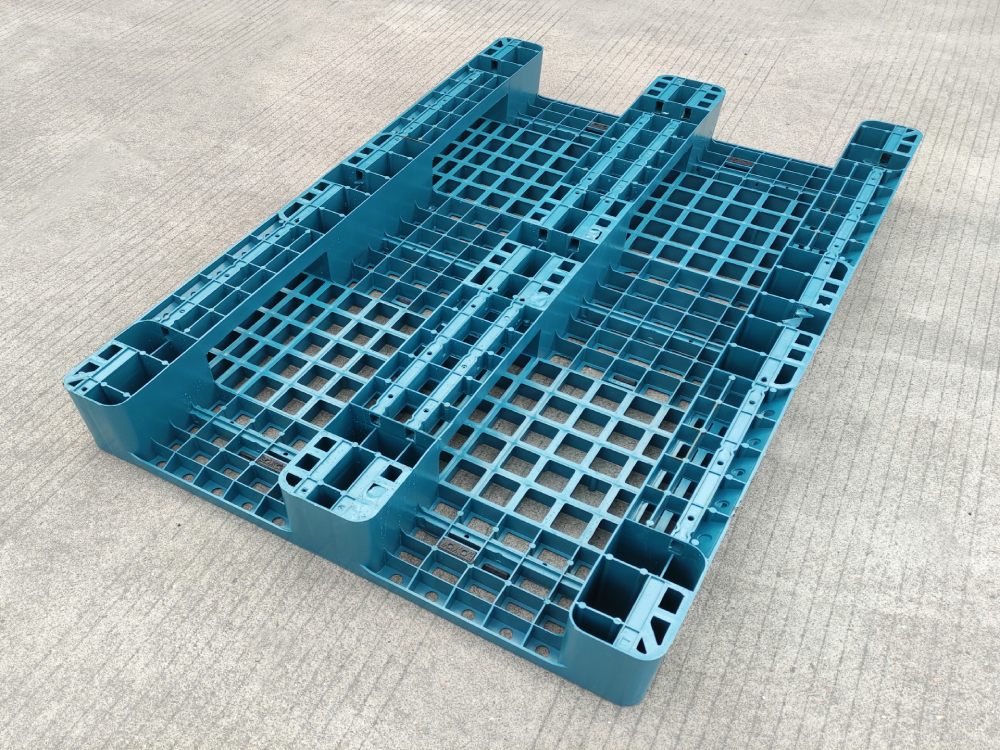 Blue Recycled Plastic Pallets Rackable